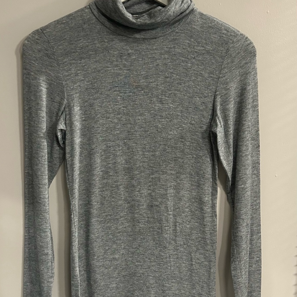 Wilfred Huet turtleneck top Heather Gray